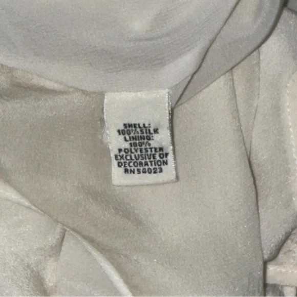 Elegant White Sleeveless Top #169 - Picture 4 of 4